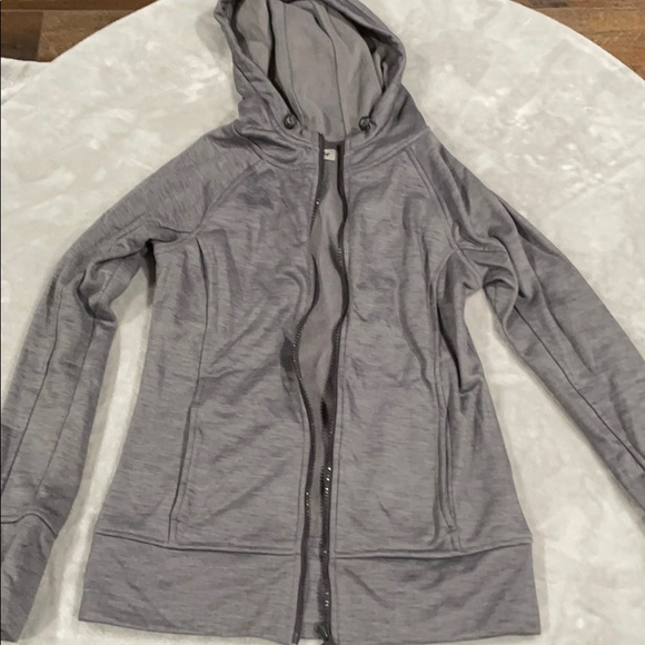 Morétultra Tops - 🌟 Morétultra Gray Zip Up Sweatshirt